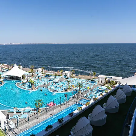Nemo & Hotel 5*
